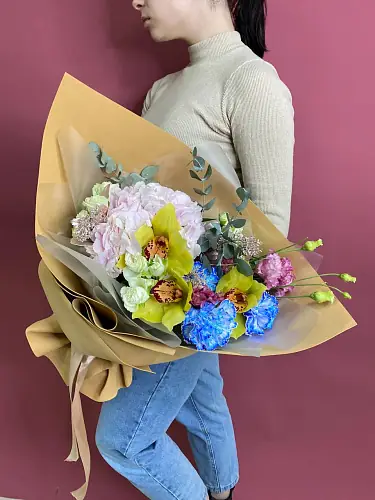 Орхидеи и гортензия