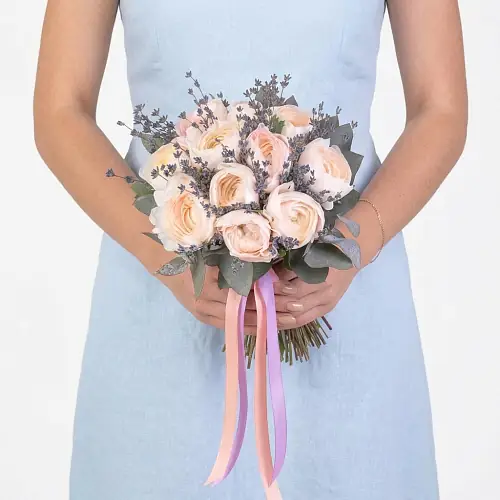 Букет невесты из ранункулюсов