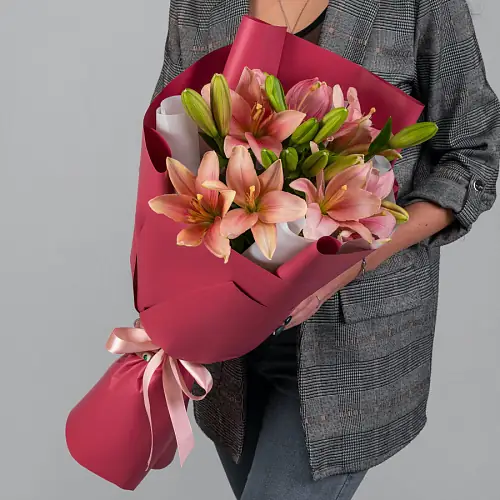 5 Розовых Лилий