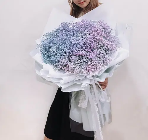 Большой Букет из 35 Нежно-Голубых и Фиолетовых Гипсофил