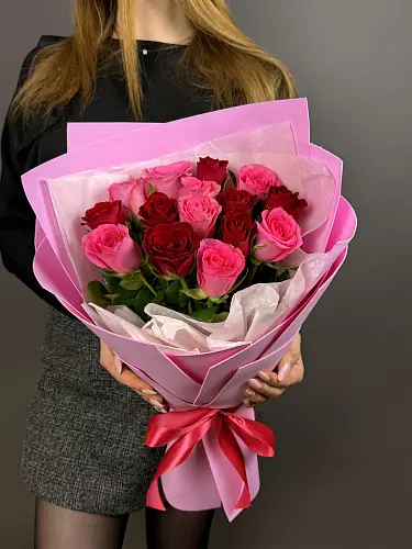 15 Роз в упаковке