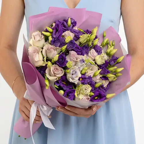 Букет "Роза и Эустома"