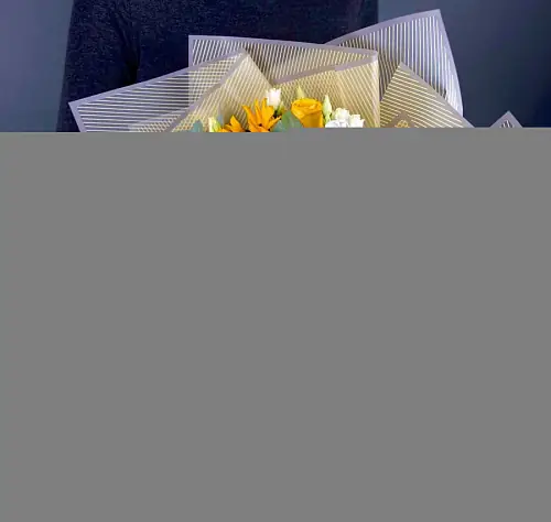 подсолнухи и розы