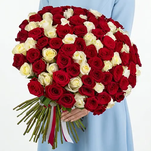 101 Красная и Белая Роза Эквадор
