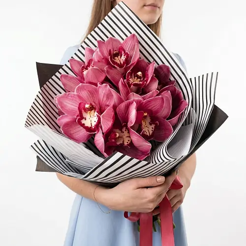 9 Малиновых Орхидей