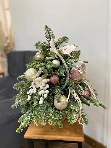 Декоративная елка из нобилиса