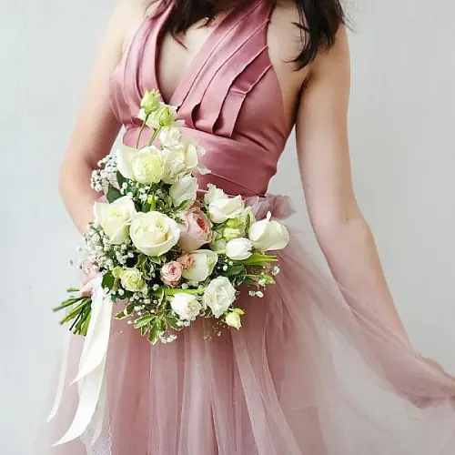 Свадбеные Тюльпаны и Пионовидные розы для невесты